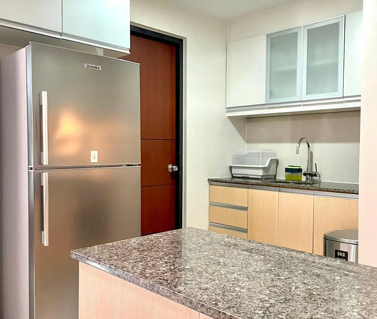 Spacious 2-Br Unit In One Uptown Residences Manila 0*,